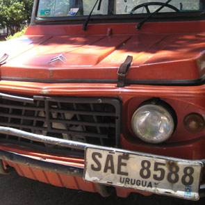 Getting around Montevideo by car